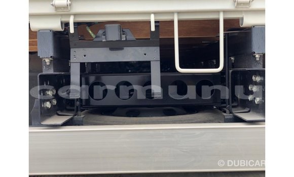 Acheter Import Utilitaire Isuzu FTR 850 Blanc à Import - Dubai, Région de la Bouenza Acheter Import Utilitaire Isuzu FTR 850 Blanc à Import - Dubai, Région de la Bouenza