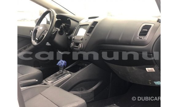 Buy Import Kia Cerato White Car in Import - Dubai in Region of Bouenza Buy Import Kia Cerato White Car in Import - Dubai in Region of Bouenza
