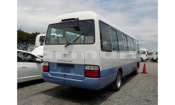 Acheter Import Voiture Toyota Coaster Blanc à Import - Dubai, Région de la Bouenza Acheter Import Voiture Toyota Coaster Blanc à Import - Dubai, Région de la Bouenza