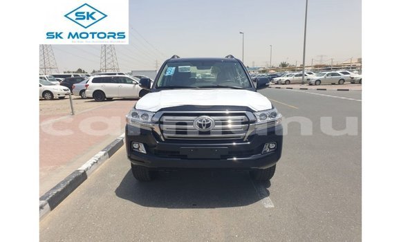 Acheter Import Voiture Toyota Land Cruiser Noir à Import - Dubai, Région de la Bouenza