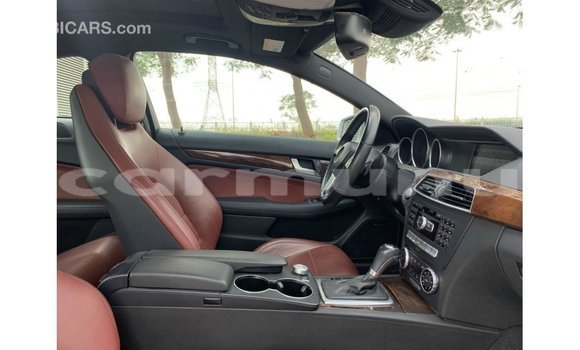 Acheter Import Voiture Mercedes-Benz 190 Autre à Import - Dubai, Région de la Bouenza Acheter Import Voiture Mercedes-Benz 190 Autre à Import - Dubai, Région de la Bouenza