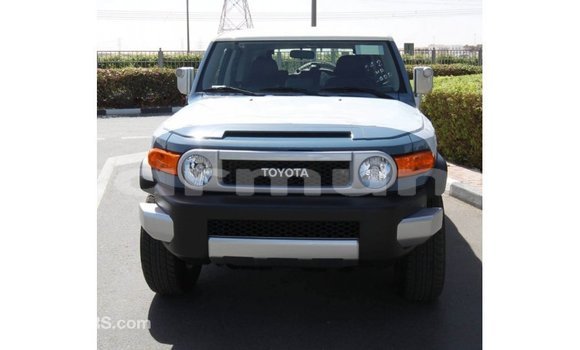 Buy Import Toyota FJ Cruiser Blue Car in Import - Dubai in Region of Bouenza Buy Import Toyota FJ Cruiser Blue Car in Import - Dubai in Region of Bouenza