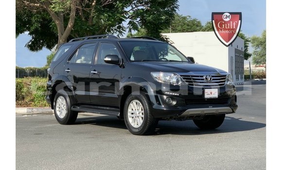 Acheter Import Voiture Toyota Fortuner Noir à Import - Dubai, Région de la Bouenza Acheter Import Voiture Toyota Fortuner Noir à Import - Dubai, Région de la Bouenza