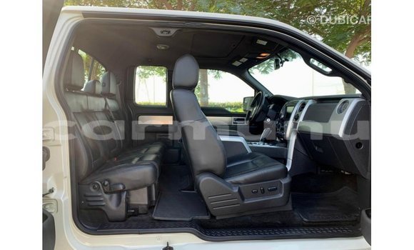 Acheter Import Voiture Ford Club Wagon Beige à Import - Dubai, Région de la Bouenza Acheter Import Voiture Ford Club Wagon Beige à Import - Dubai, Région de la Bouenza