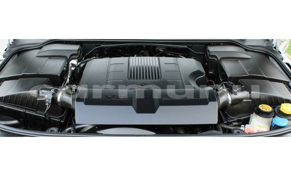 Acheter Import Voiture Land Rover Range Rover Bleu à Import - Dubai, Région de la Bouenza Acheter Import Voiture Land Rover Range Rover Bleu à Import - Dubai, Région de la Bouenza