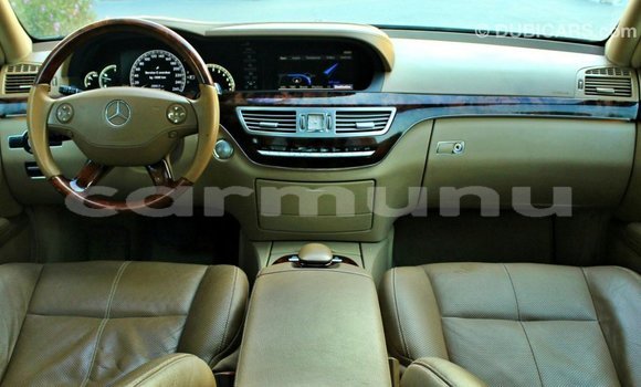 Buy Import Mercedes-Benz 200 Blue Car in Import - Dubai in Region of Bouenza Buy Import Mercedes-Benz 200 Blue Car in Import - Dubai in Region of Bouenza