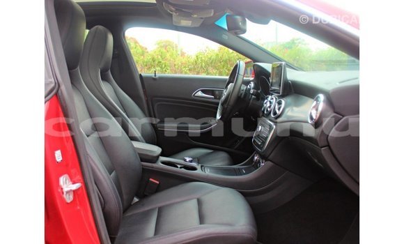 Acheter Import Voiture Mercedes-Benz 250 Rouge à Import - Dubai, Région de la Bouenza Acheter Import Voiture Mercedes-Benz 250 Rouge à Import - Dubai, Région de la Bouenza