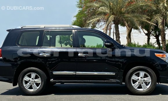 Buy Import Toyota Land Cruiser Black Car in Import - Dubai in Region of Bouenza Buy Import Toyota Land Cruiser Black Car in Import - Dubai in Region of Bouenza