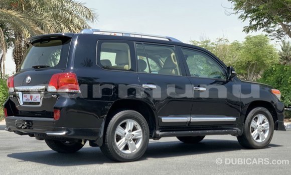 Buy Import Toyota Land Cruiser Black Car in Import - Dubai in Region of Bouenza Buy Import Toyota Land Cruiser Black Car in Import - Dubai in Region of Bouenza