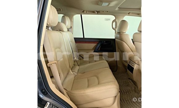 Buy Import Toyota Land Cruiser Other Car in Import - Dubai in Region of Bouenza Buy Import Toyota Land Cruiser Other Car in Import - Dubai in Region of Bouenza