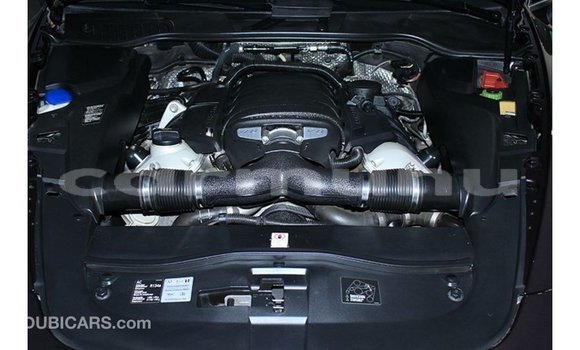 Acheter Import Voiture Porsche Cayenne Autre à Import - Dubai, Région de la Bouenza Acheter Import Voiture Porsche Cayenne Autre à Import - Dubai, Région de la Bouenza