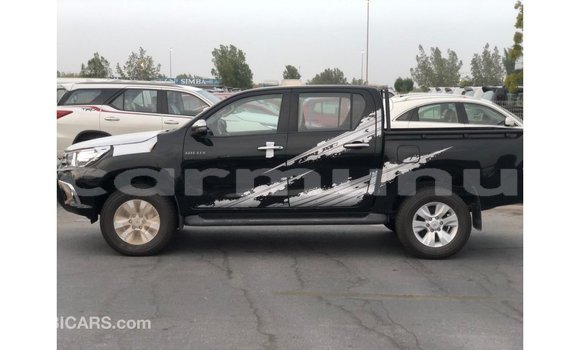 Acheter Import Voiture Toyota Hilux Noir à Import - Dubai, Région de la Bouenza Acheter Import Voiture Toyota Hilux Noir à Import - Dubai, Région de la Bouenza