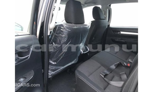 Acheter Import Voiture Toyota Hilux Noir à Import - Dubai, Région de la Bouenza Acheter Import Voiture Toyota Hilux Noir à Import - Dubai, Région de la Bouenza