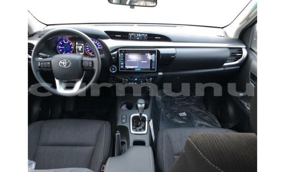 Acheter Import Voiture Toyota Hilux Noir à Import - Dubai, Région de la Bouenza Acheter Import Voiture Toyota Hilux Noir à Import - Dubai, Région de la Bouenza