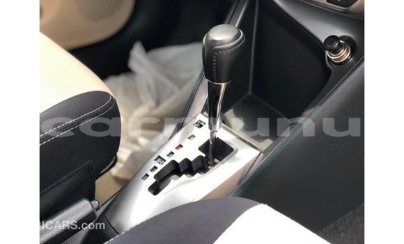 Acheter Import Voiture Toyota Yaris Autre à Import - Dubai, Région de la Bouenza Acheter Import Voiture Toyota Yaris Autre à Import - Dubai, Région de la Bouenza