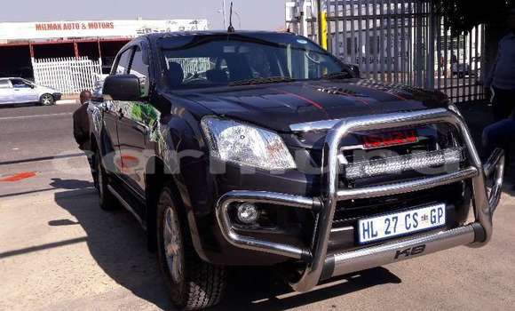 Acheter Occasion Voiture Isuzu KB Marron à Brazzaville, Commune de Brazzaville Acheter Occasion Voiture Isuzu KB Marron à Brazzaville, Commune de Brazzaville