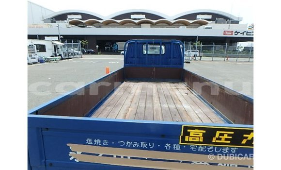 Acheter Import Utilitaire Toyota HiAce Bleu à Import - Dubai, Région de la Bouenza Acheter Import Utilitaire Toyota HiAce Bleu à Import - Dubai, Région de la Bouenza