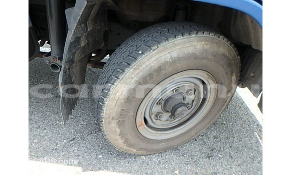 Acheter Import Utilitaire Toyota HiAce Bleu à Import - Dubai, Région de la Bouenza Acheter Import Utilitaire Toyota HiAce Bleu à Import - Dubai, Région de la Bouenza