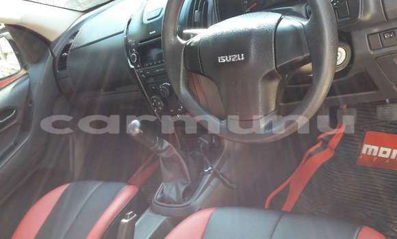 Acheter Occasion Voiture Isuzu KB Marron à Brazzaville, Commune de Brazzaville Acheter Occasion Voiture Isuzu KB Marron à Brazzaville, Commune de Brazzaville