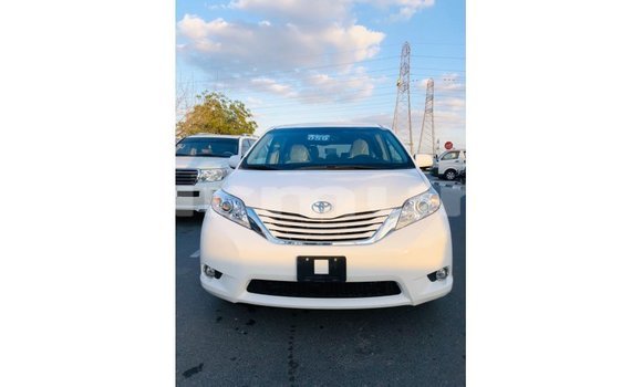 Buy Import Toyota Sienna White Car in Import - Dubai in Region of Bouenza Buy Import Toyota Sienna White Car in Import - Dubai in Region of Bouenza