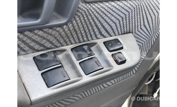 Acheter Import Voiture Toyota Land Cruiser Blanc à Import - Dubai, Région de la Bouenza Acheter Import Voiture Toyota Land Cruiser Blanc à Import - Dubai, Région de la Bouenza