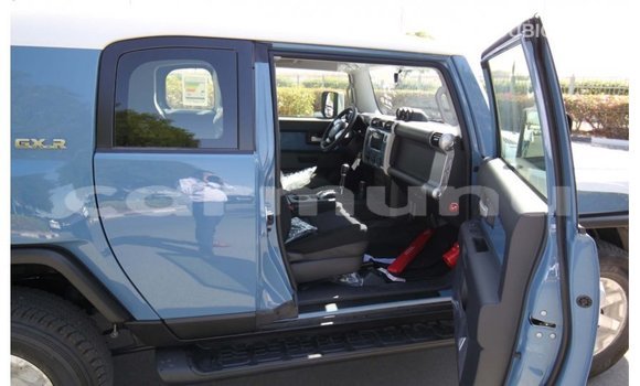 Buy Import Toyota FJ Cruiser Blue Car in Import - Dubai in Region of Bouenza Buy Import Toyota FJ Cruiser Blue Car in Import - Dubai in Region of Bouenza