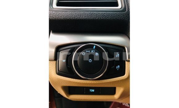 Acheter Import Voiture Ford Explorer Rouge à Import - Dubai, Région de la Bouenza Acheter Import Voiture Ford Explorer Rouge à Import - Dubai, Région de la Bouenza