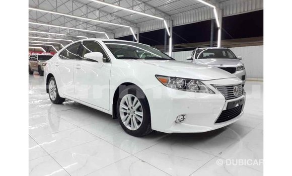 Buy Import Lexus ES White Car in Import - Dubai in Region of Bouenza Buy Import Lexus ES White Car in Import - Dubai in Region of Bouenza