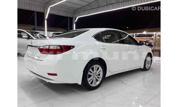 Buy Import Lexus ES White Car in Import - Dubai in Region of Bouenza Buy Import Lexus ES White Car in Import - Dubai in Region of Bouenza