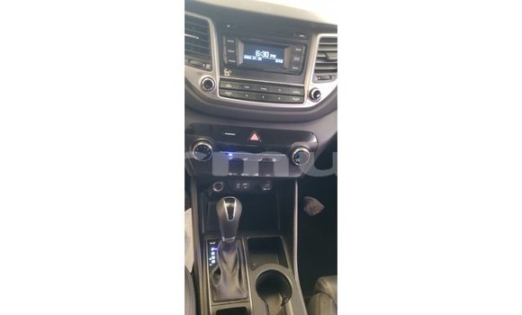 Buy Import Hyundai Tucson White Car in Import - Dubai in Region of Bouenza Buy Import Hyundai Tucson White Car in Import - Dubai in Region of Bouenza