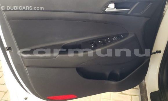 Buy Import Hyundai Tucson White Car in Import - Dubai in Region of Bouenza Buy Import Hyundai Tucson White Car in Import - Dubai in Region of Bouenza