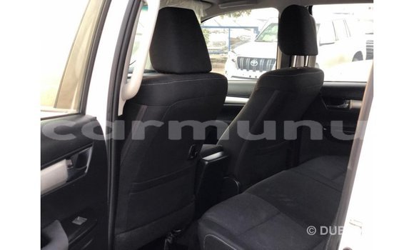 Buy Import Toyota Hilux White Car in Import - Dubai in Region of Bouenza Buy Import Toyota Hilux White Car in Import - Dubai in Region of Bouenza