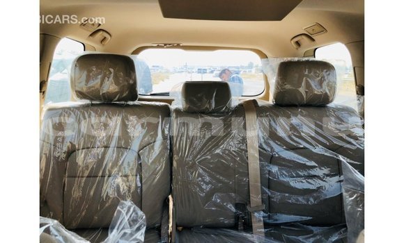 Buy Import Toyota Land Cruiser White Car in Import - Dubai in Region of Bouenza Buy Import Toyota Land Cruiser White Car in Import - Dubai in Region of Bouenza