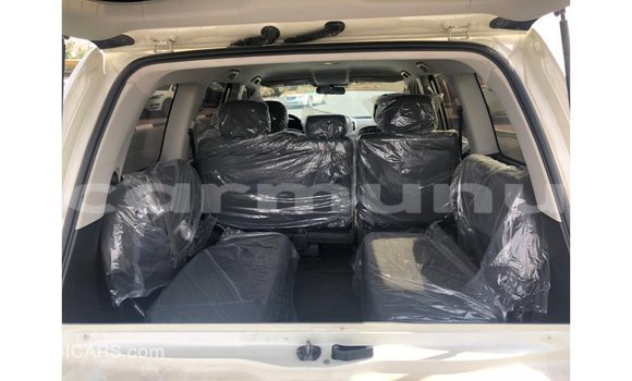 Buy Import Toyota Land Cruiser White Car in Import - Dubai in Region of Bouenza Buy Import Toyota Land Cruiser White Car in Import - Dubai in Region of Bouenza