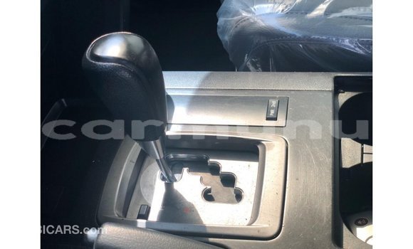 Buy Import Toyota Land Cruiser White Car in Import - Dubai in Region of Bouenza Buy Import Toyota Land Cruiser White Car in Import - Dubai in Region of Bouenza