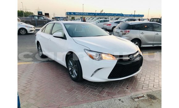 Acheter Import Voiture Toyota Camry Blanc à Import - Dubai, Région de la Bouenza Acheter Import Voiture Toyota Camry Blanc à Import - Dubai, Région de la Bouenza