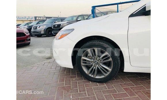 Acheter Import Voiture Toyota Camry Blanc à Import - Dubai, Région de la Bouenza Acheter Import Voiture Toyota Camry Blanc à Import - Dubai, Région de la Bouenza