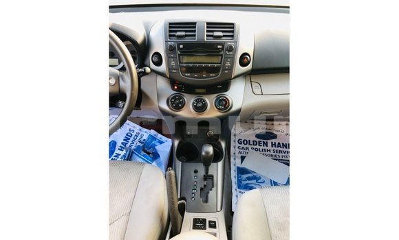 Acheter Import Utilitaire Toyota HiAce Rouge à Import - Dubai, Région de la Bouenza Acheter Import Utilitaire Toyota HiAce Rouge à Import - Dubai, Région de la Bouenza