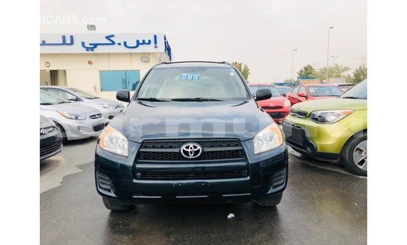 Buy Import Toyota HiAce Black Truck in Import - Dubai in Region of Bouenza Buy Import Toyota HiAce Black Truck in Import - Dubai in Region of Bouenza