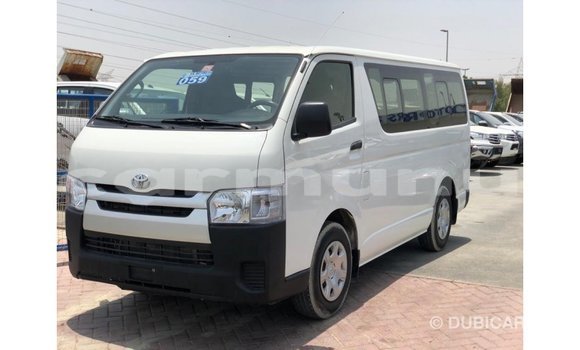 Acheter Import Utilitaire Toyota DA Blanc à Import - Dubai, Région de la Bouenza Acheter Import Utilitaire Toyota DA Blanc à Import - Dubai, Région de la Bouenza