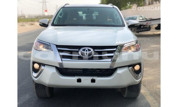 Buy Import Toyota Fortuner White Car in Import - Dubai in Region of Bouenza Buy Import Toyota Fortuner White Car in Import - Dubai in Region of Bouenza