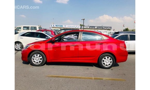 Acheter Import Voiture Hyundai Accent Rouge à Import - Dubai, Région de la Bouenza Acheter Import Voiture Hyundai Accent Rouge à Import - Dubai, Région de la Bouenza