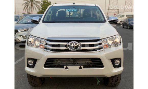 Buy Import Toyota Hilux White Car in Import - Dubai in Region of Bouenza Buy Import Toyota Hilux White Car in Import - Dubai in Region of Bouenza