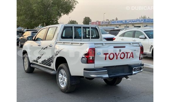 Buy Import Toyota Hilux White Car in Import - Dubai in Region of Bouenza Buy Import Toyota Hilux White Car in Import - Dubai in Region of Bouenza