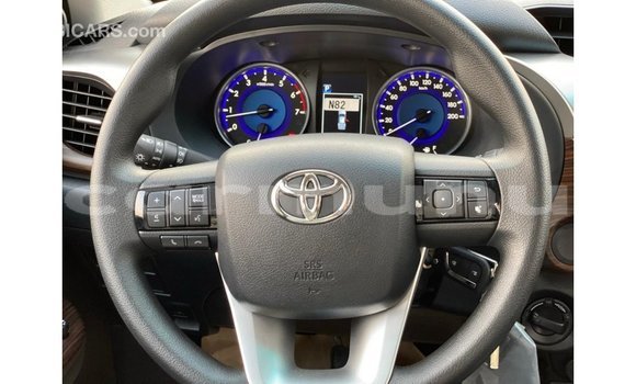 Buy Import Toyota Hilux White Car in Import - Dubai in Region of Bouenza Buy Import Toyota Hilux White Car in Import - Dubai in Region of Bouenza