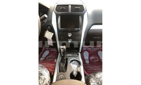 Acheter Import Voiture Ford Explorer Bleu à Import - Dubai, Région de la Bouenza Acheter Import Voiture Ford Explorer Bleu à Import - Dubai, Région de la Bouenza