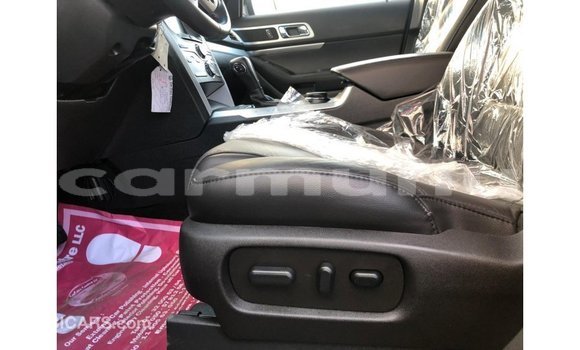 Acheter Import Voiture Ford Explorer Bleu à Import - Dubai, Région de la Bouenza Acheter Import Voiture Ford Explorer Bleu à Import - Dubai, Région de la Bouenza