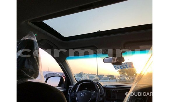Buy Import Toyota HiAce Black Truck in Import - Dubai in Region of Bouenza Buy Import Toyota HiAce Black Truck in Import - Dubai in Region of Bouenza