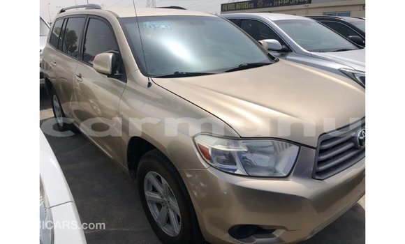 Buy Import Toyota Highlander Other Car in Import - Dubai in Region of Bouenza Buy Import Toyota Highlander Other Car in Import - Dubai in Region of Bouenza