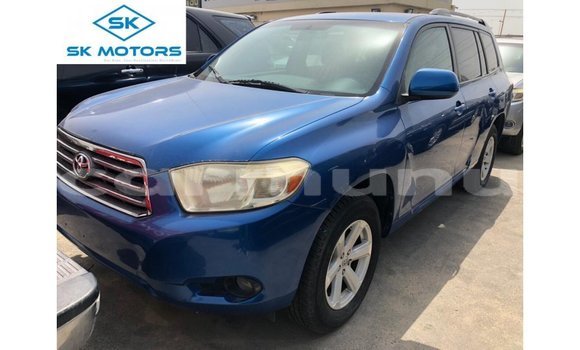 Acheter Import Voiture Toyota Highlander Bleu à Import - Dubai, Région de la Bouenza Acheter Import Voiture Toyota Highlander Bleu à Import - Dubai, Région de la Bouenza